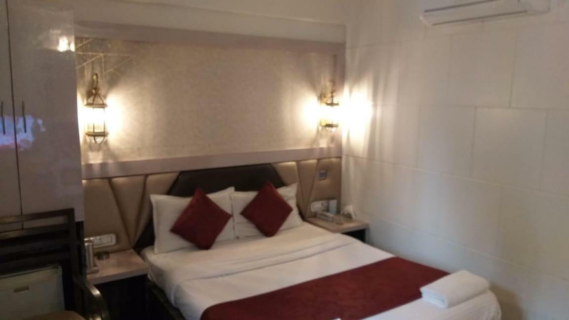 Hotel Sapna Marine Βομβάη Εξωτερικό φωτογραφία